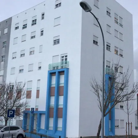Spacious With 4 Bedrooms