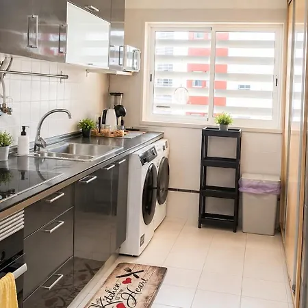 Spacious With 4 Bedrooms *