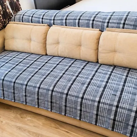 Spacious With 4 Bedrooms *