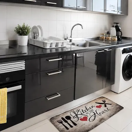 Spacious With 4 Bedrooms Lisbon